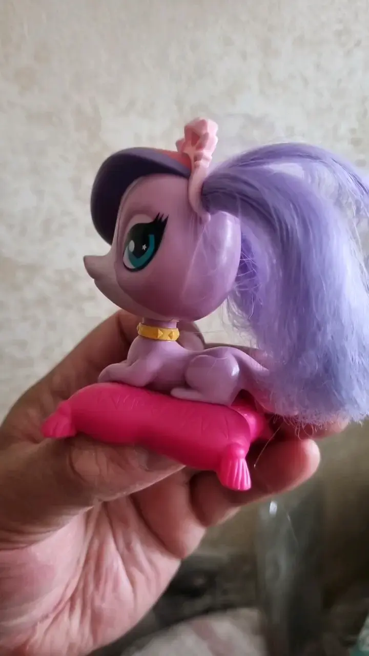 Figura de juguete Littlest Pet Shop con almohada - 3
