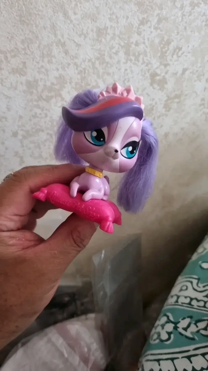 Figura de juguete Littlest Pet Shop con almohada - 6