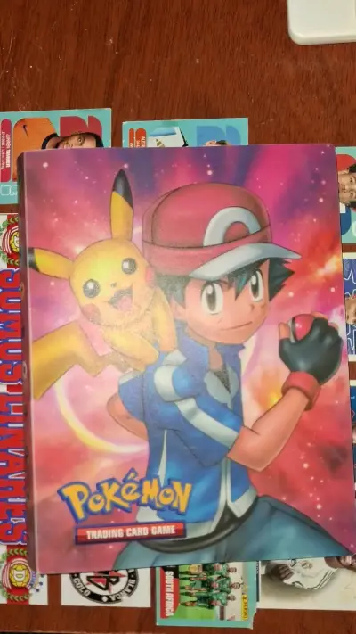 Álbum de Cartas Pokémon con Tarjetas Incluidas - miniatura 1