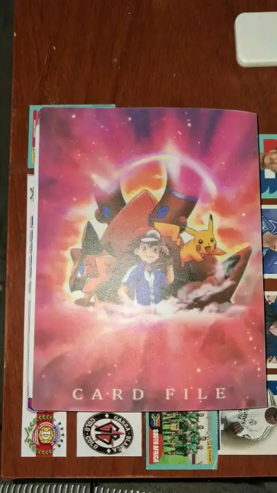 Álbum de Cartas Pokémon con Tarjetas Incluidas - miniatura 2