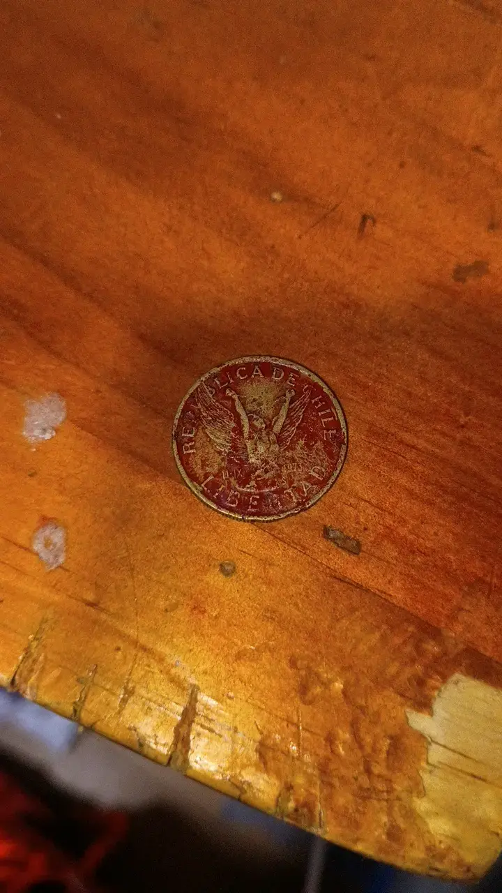 Moneda antigua de Chile 1981 angel - 3