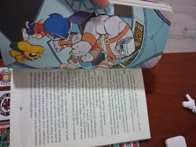 Libro Los Compas Perdidos en el Espacio - miniatura 3