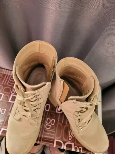 Botines de cuero beige con cierre lateral - miniatura 1