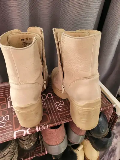 Botines de cuero beige con cierre lateral - miniatura 2
