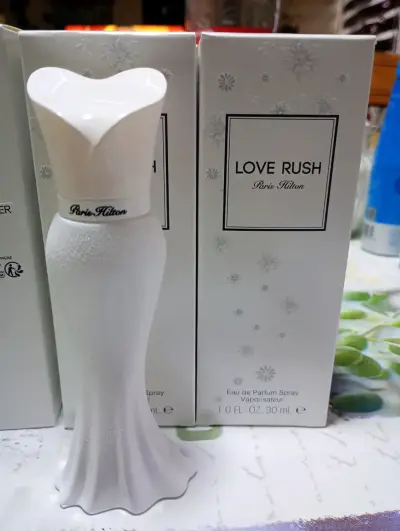 Perfume Love Rush Paris Hilton 30 ml - miniatura 1