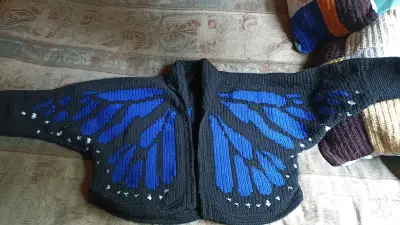 Cardigan negro mariposa 🦋 - miniatura 1