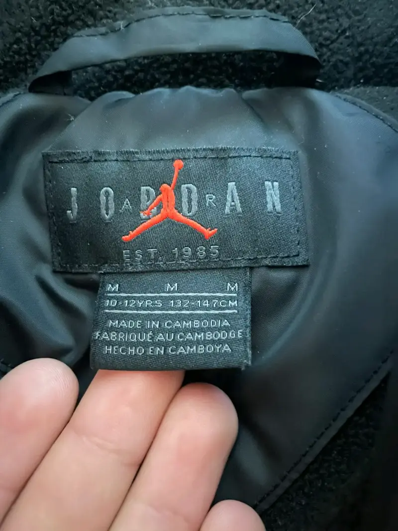 Chaqueta acolchada negra Jordan original para niño - 3