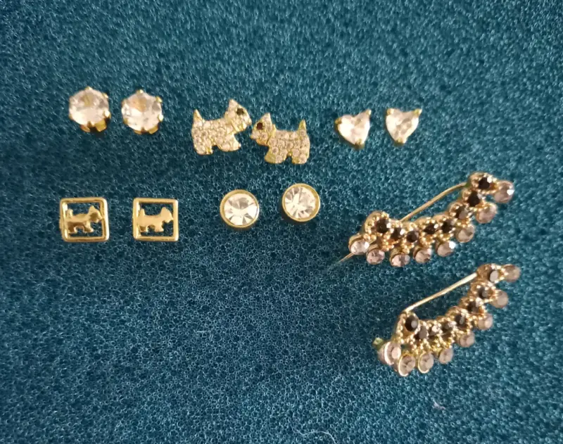 Set de aros de fantasia con diseños variados - 1