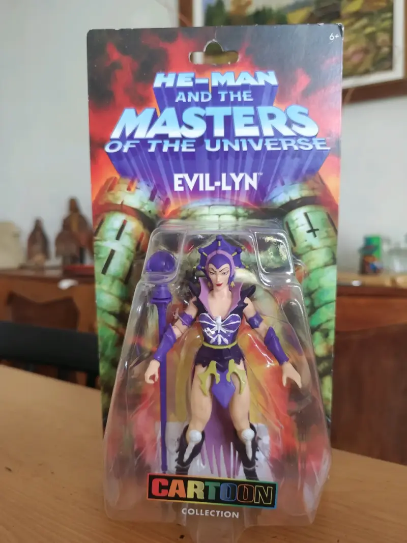 Figura de acción Evil-Lyn de He-Man - 1
