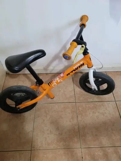 Bicicleta de equilibrio infantil B'Twin naranja - miniatura 3