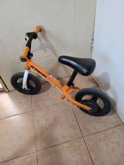Bicicleta de equilibrio infantil B'Twin naranja - miniatura 4