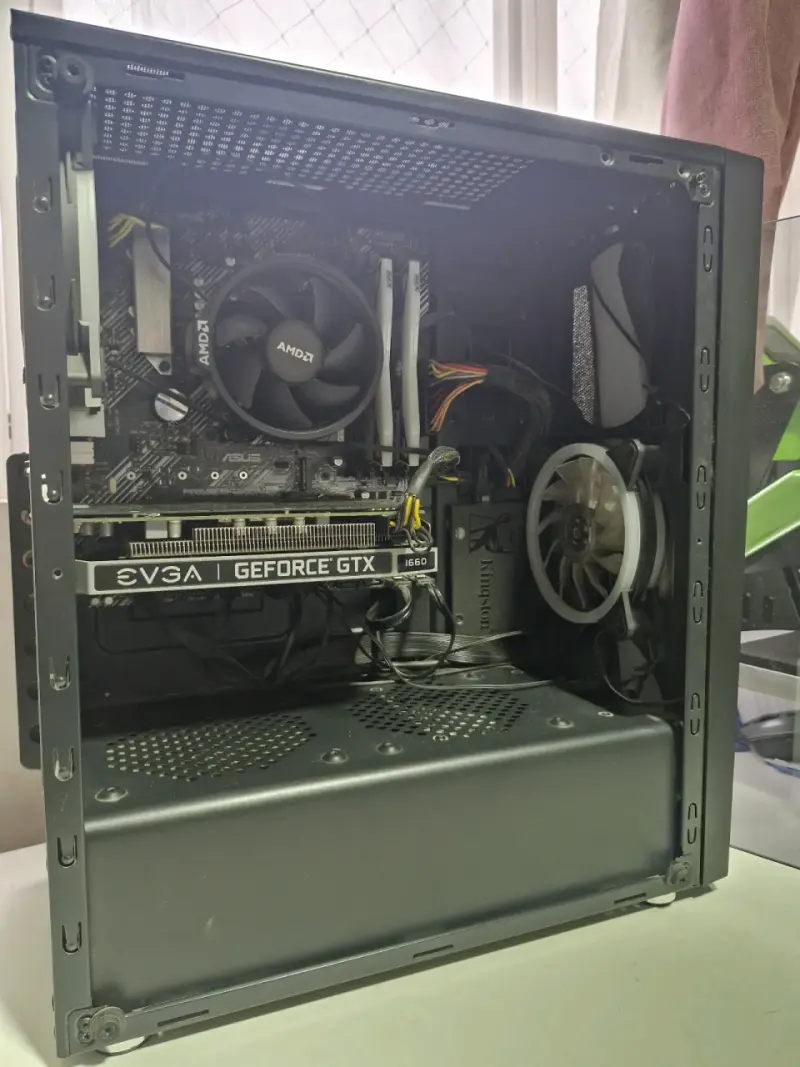 PC Gamer + monitor - 2