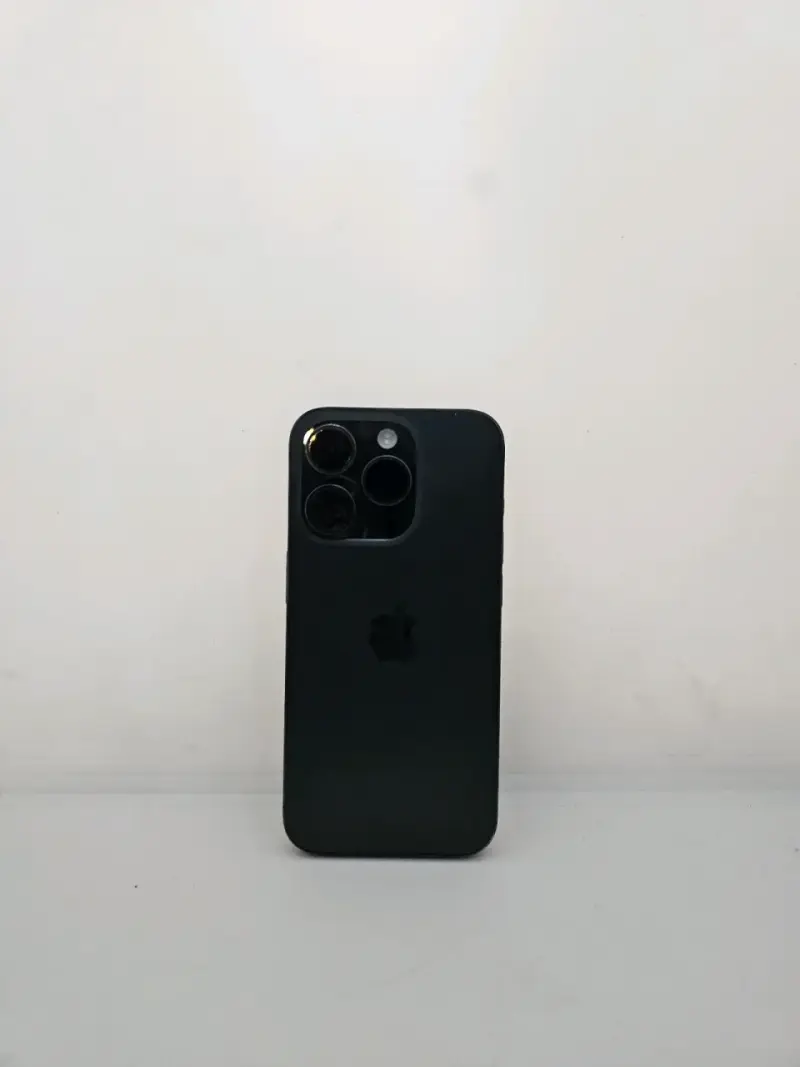 iPhone 15 Pro 128GB bloqueado - 3