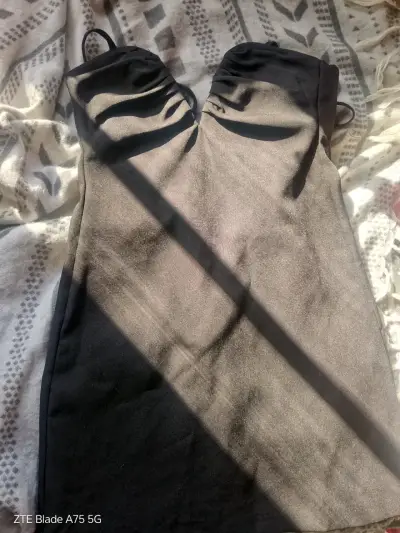 Vestido negro elegante corto talla S - miniatura 1