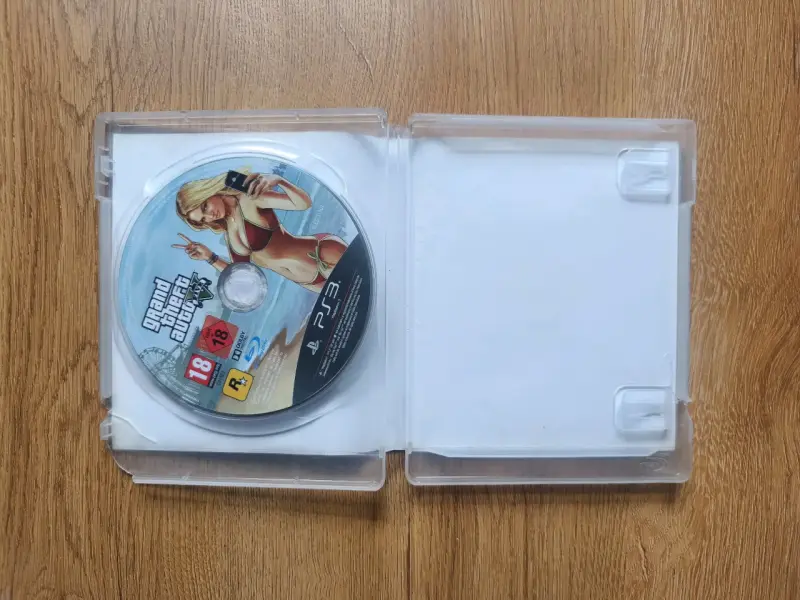 Juego PS3 Grand Theft Auto V en buen estado - 3