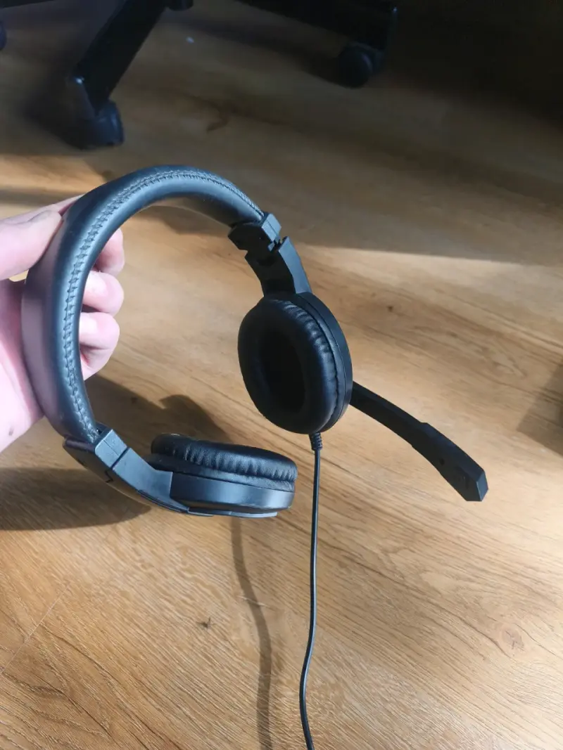 Auriculares con micrófono y conexión USB
