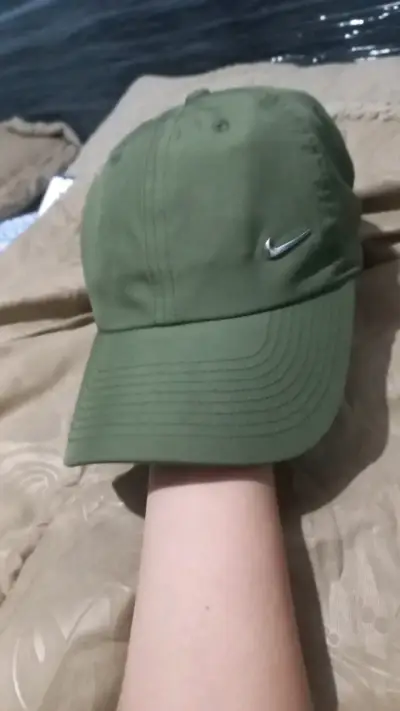 Gorra verde Nike Dri-Fit ajustable - miniatura 1