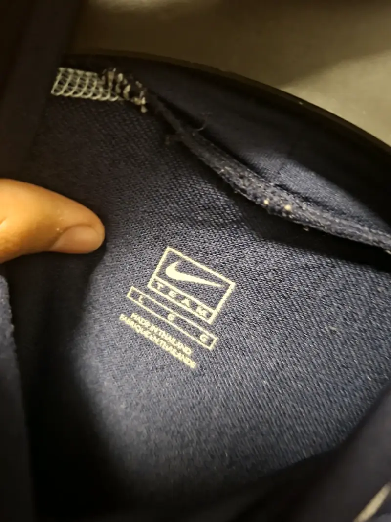 Polera deportiva térmica azul Nike hombre - 2