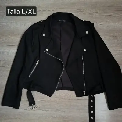 Chaqueta negra estilo biker talla L/XL - miniatura 1