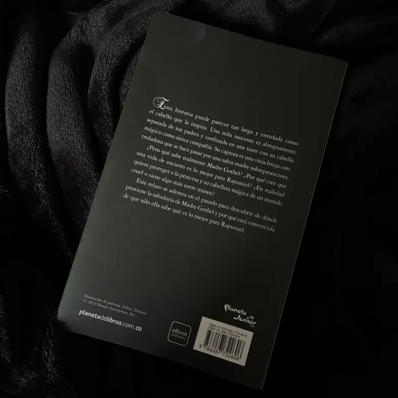 Libro 'Sabia es mamá' de Serena Valentino - 3