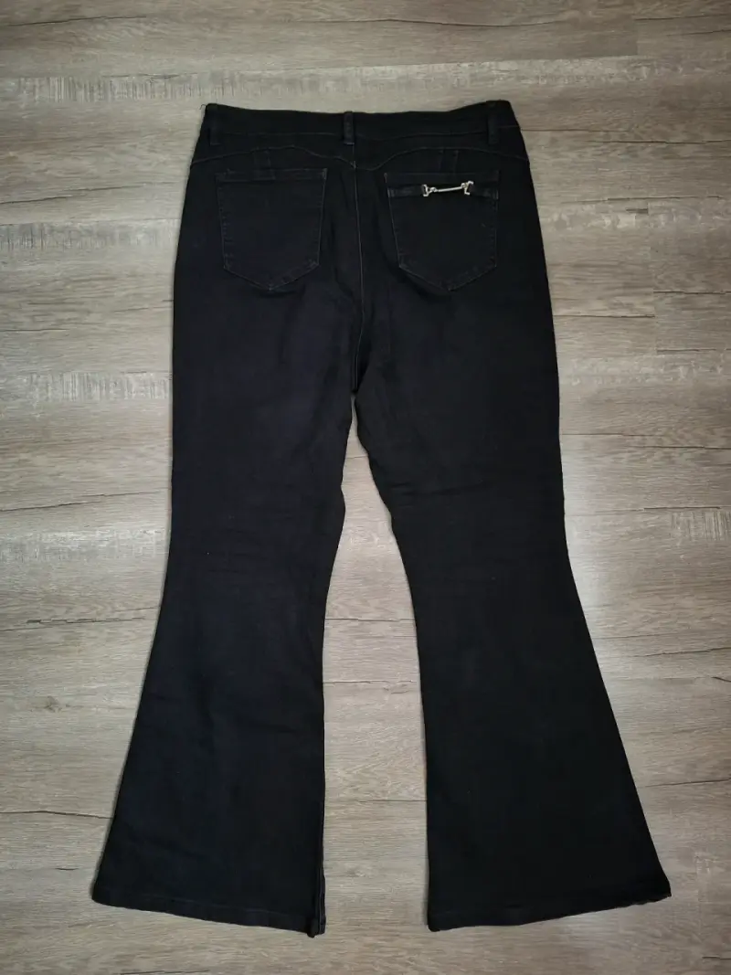 Pantalones acampanados negros talla 42 - 2