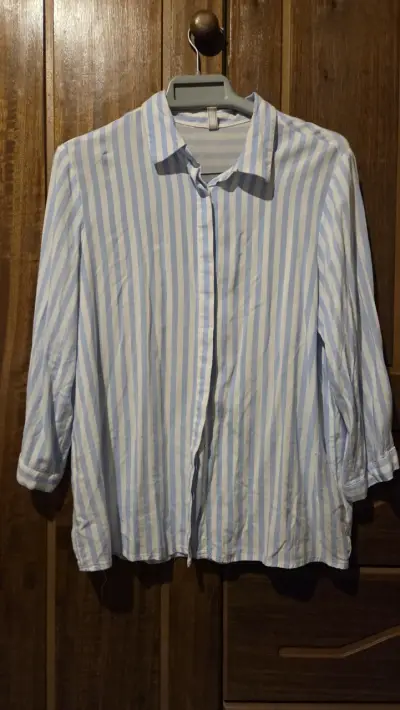Camisas de mujer varias a cuadro y a rayas. - miniatura 2