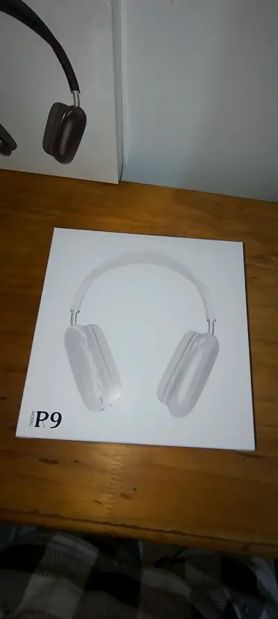 Auriculares Inalámbricos P9 con Cancelación de Ruido - miniatura 2