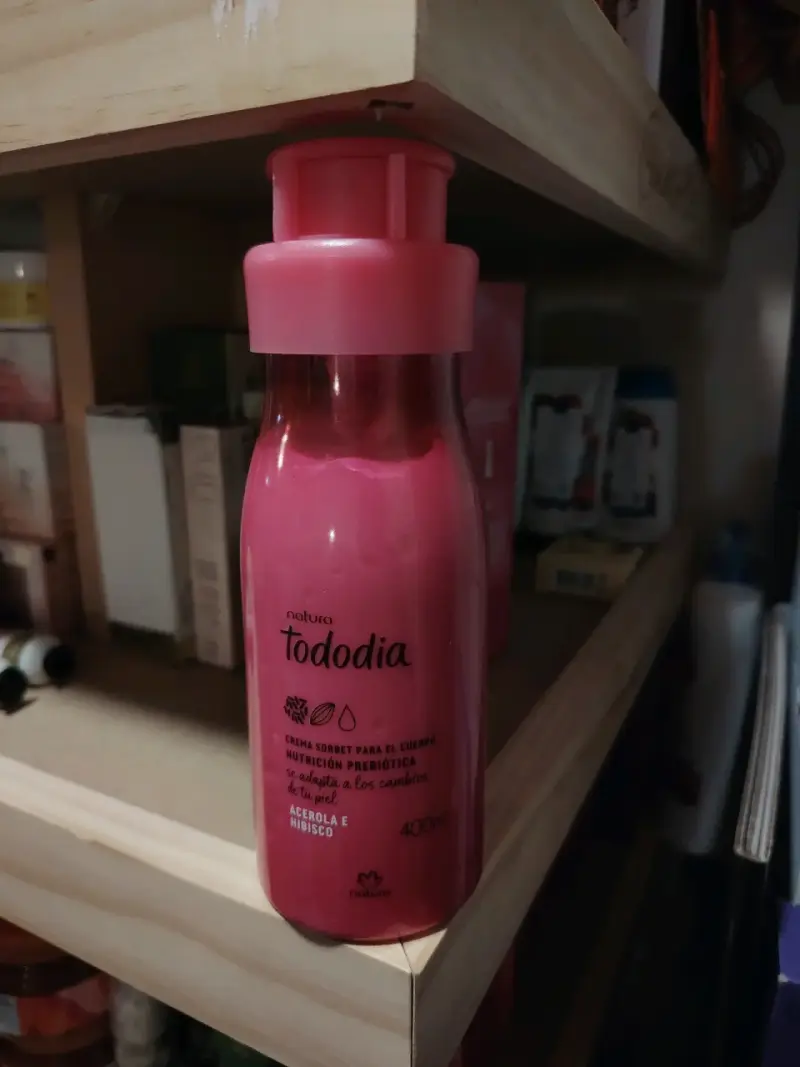 Crema Corporal Natura Tododia Acerola e Hibisco 400ml - 1