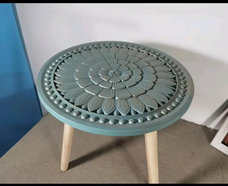 Mesa auxiliar redonda de diseño floral - 3