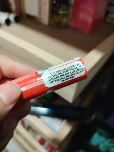 Labial Avon Color Trend Kiss Glidera Rojo - miniatura 2