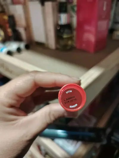 Labial Avon Color Trend Kiss Glidera Rojo - miniatura 4