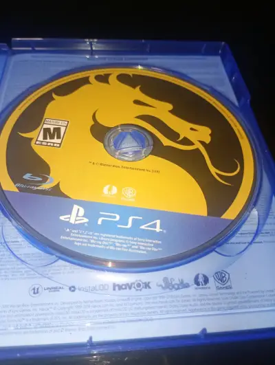 PACK de 2 juegos The Last Of Us y Mortal Kombat - miniatura 1
