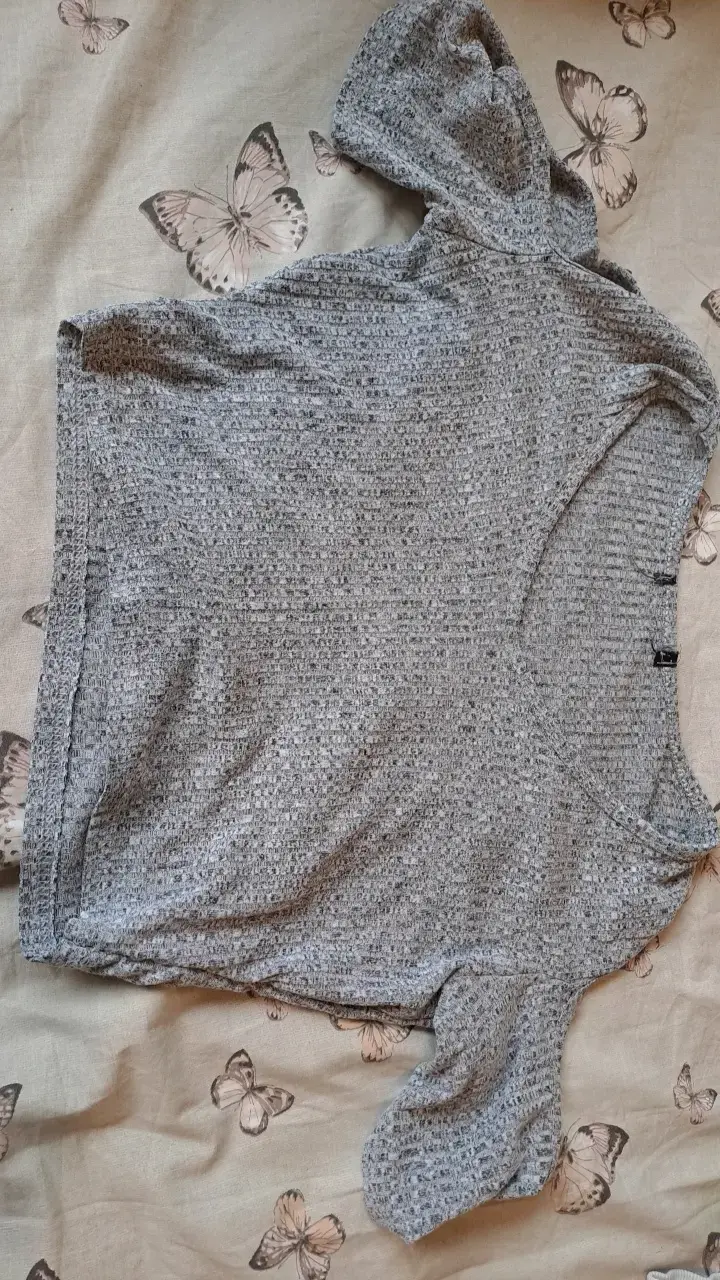 Polera gris de manga corta para mujer - 1