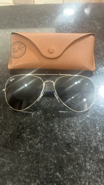 Gafas de sol Ray-Ban aviador con estuche original - miniatura 1