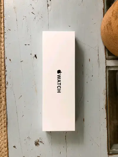 NUEVO Apple Watch SE 2da gen GPS 40mm - miniatura 3