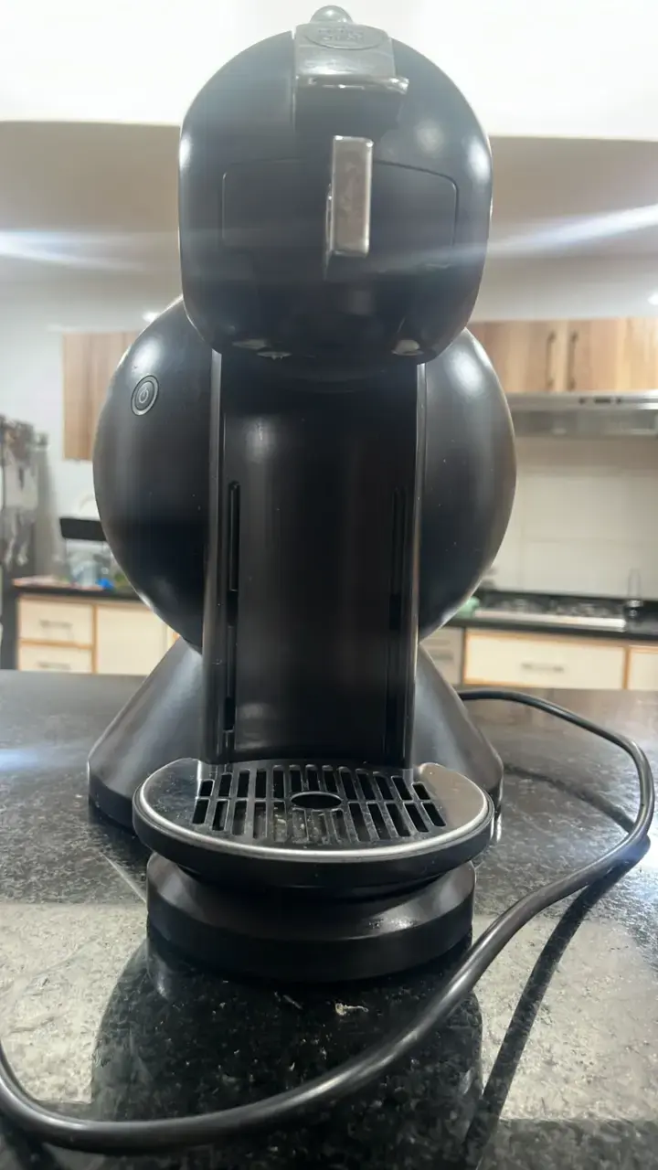 Cafetera Dolce Gusto automática negra - 2
