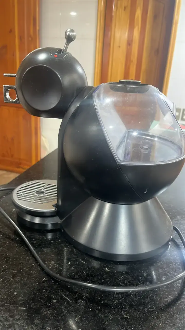 Cafetera Dolce Gusto automática negra - 3