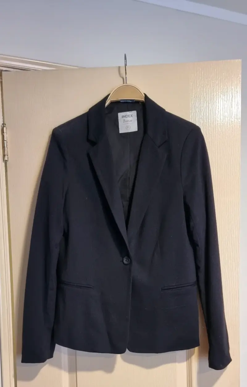 Blazer negro básico para mujer talla M