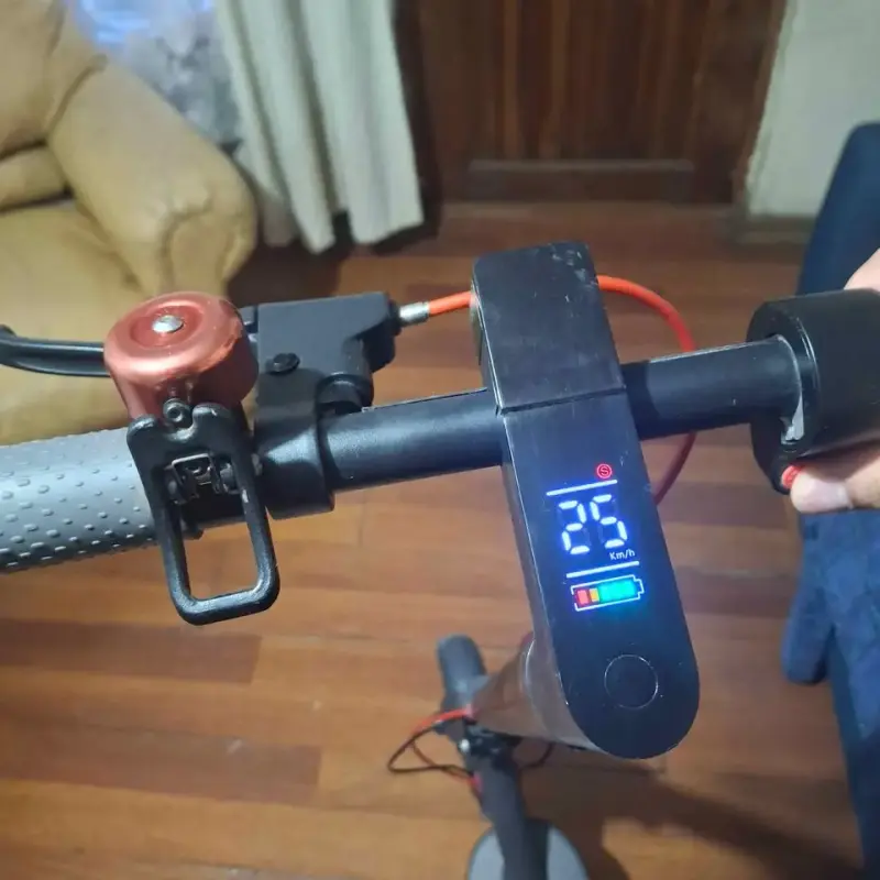 Scooter eléctrico plegable en buen estado - 2