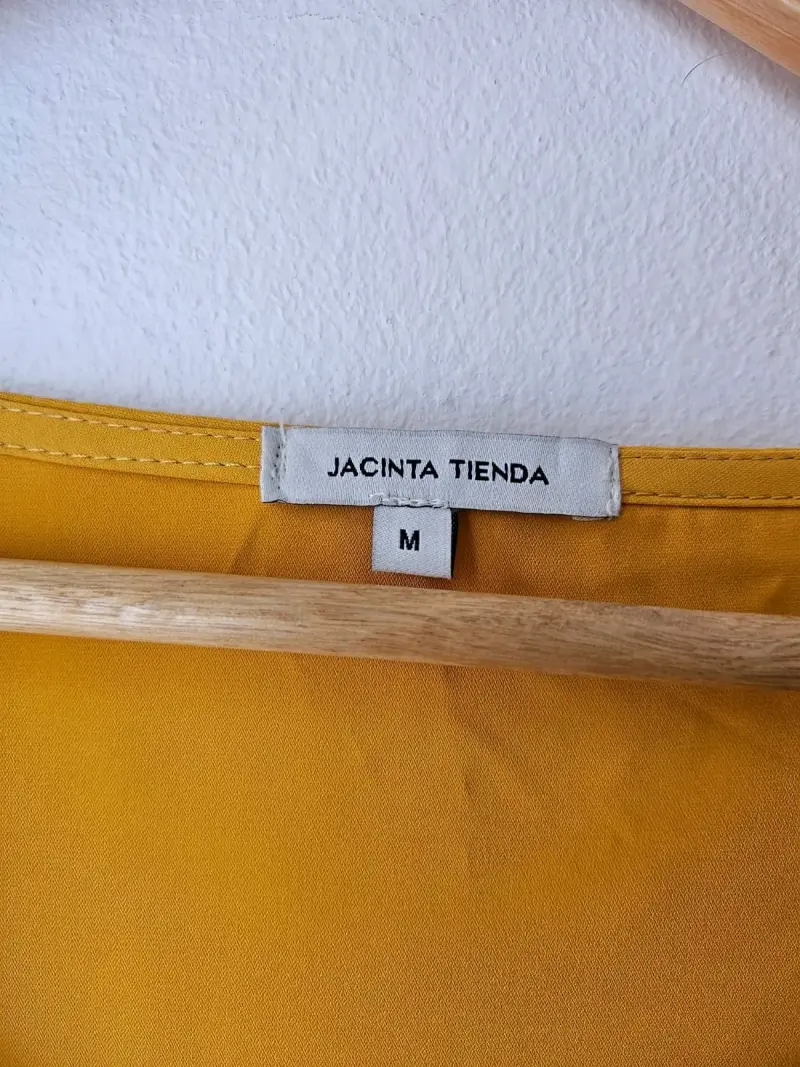 Blusa amarilla con volantes Jacinta Tienda - 2