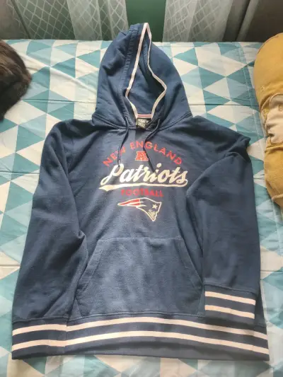 Polerón con gorro - miniatura 1