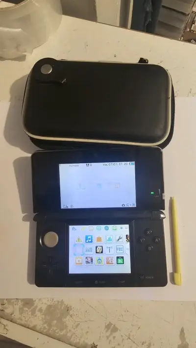 Consola Nintendo 3DS - miniatura 1