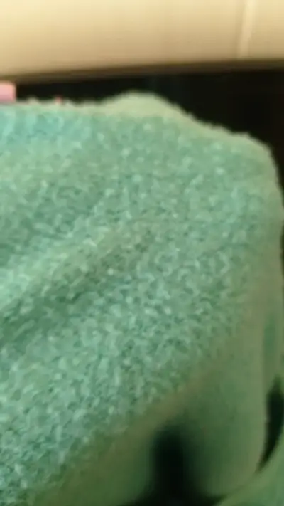 Polerón verde estampado de leopardo para mujer - miniatura 4