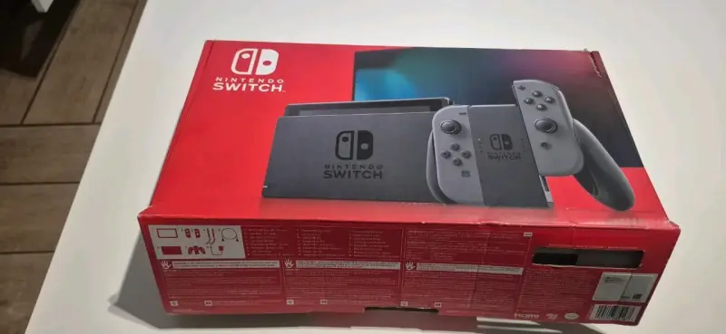 Consola Nintendo Switch v2 con Joy-Con Gris - 3