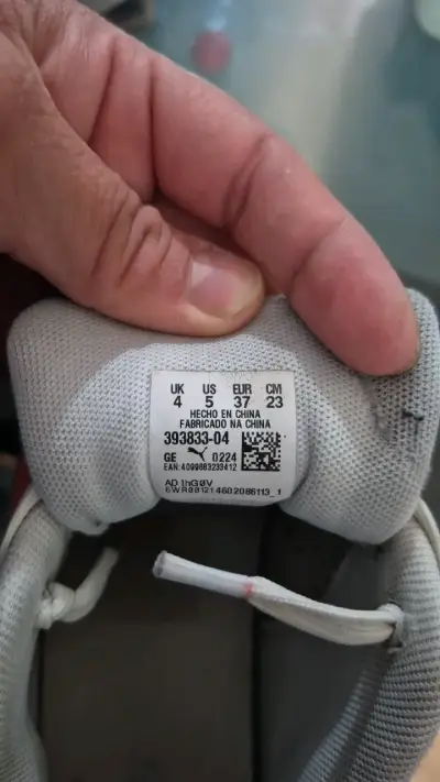 Zapatillas deportivas Puma blancas y rojas - miniatura 2