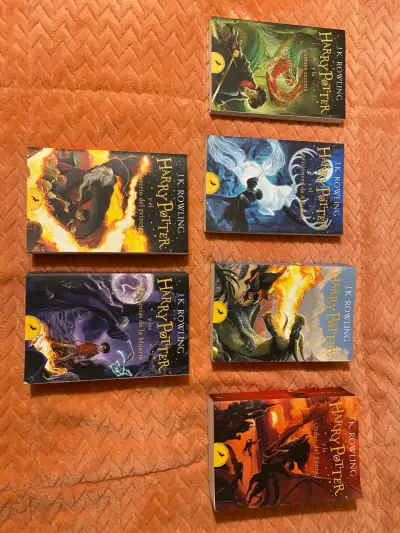 Colección de libros Harry Potter en español - miniatura 1