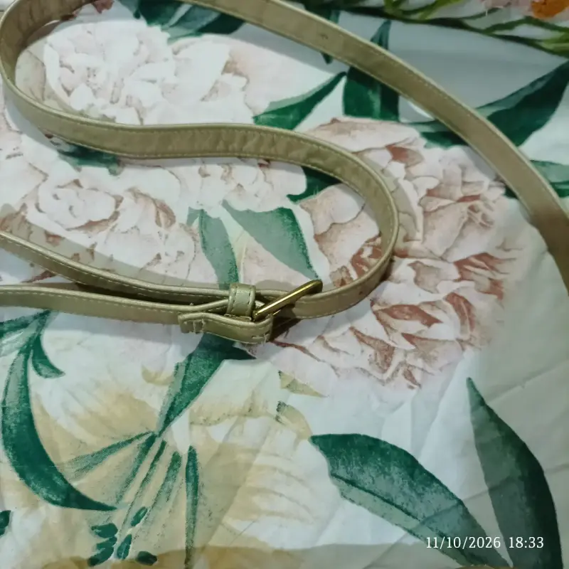 Cartera de cuero trenzada dorada Liz Claiborne - 2