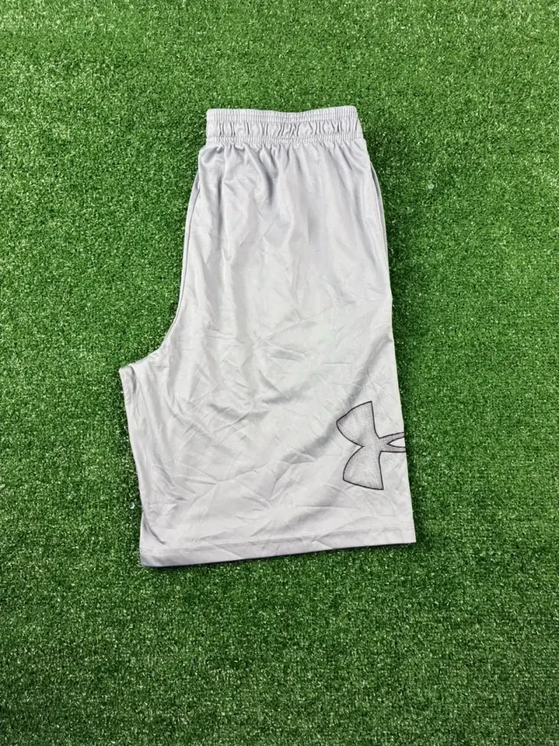 Shorts deportivos grises Under Armour - 4