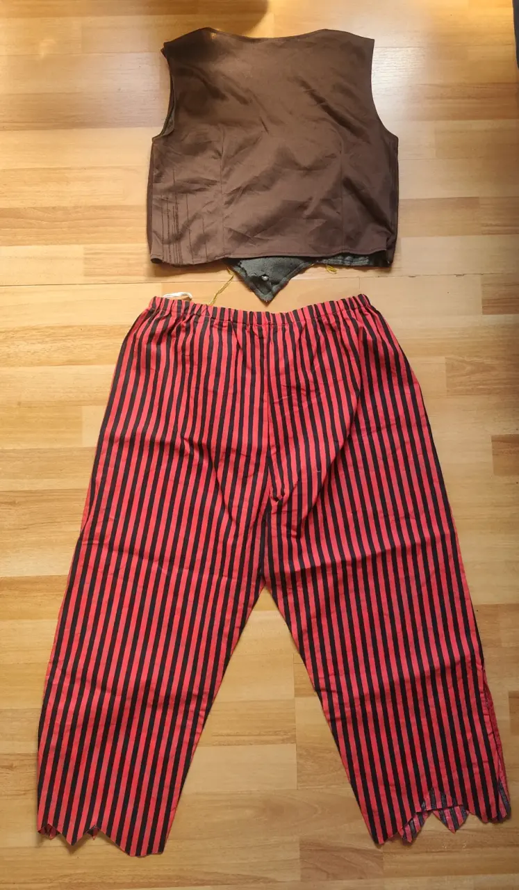 🏴‍☠️ ¡DISFRAZ DE PIRATA (DOS PIEZAS)! 🏴‍☠️ Talla M/L - 4
