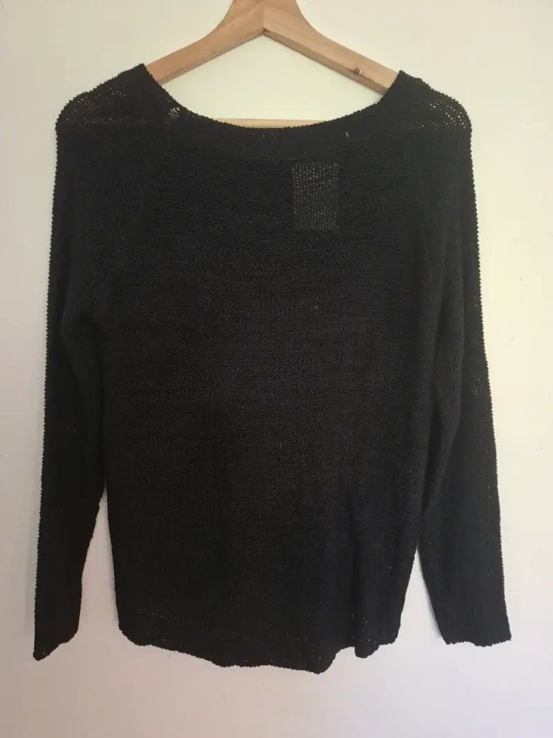 Suéter negro con cierres decorativos Talla Única - 3